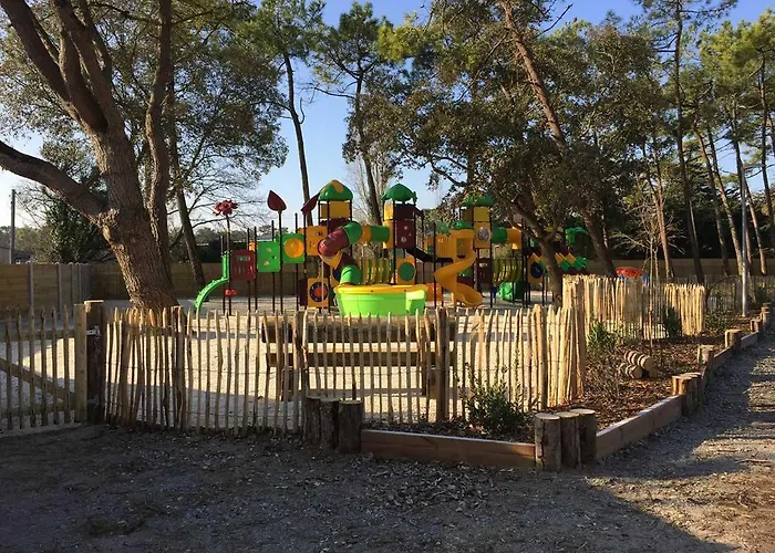 营地 Mobil Confort 圣伊莱尔·德列