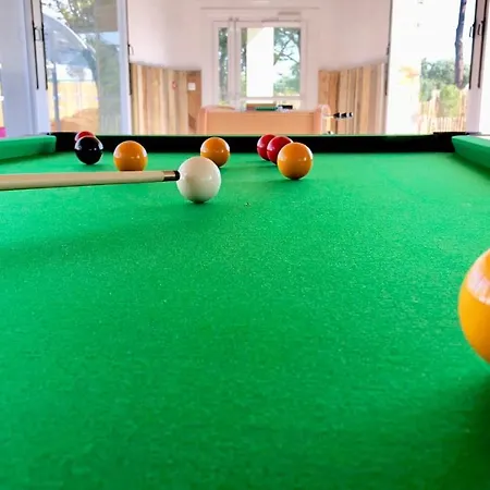 キャンプ場 Mobil Confort サンティレール・ド・リエ