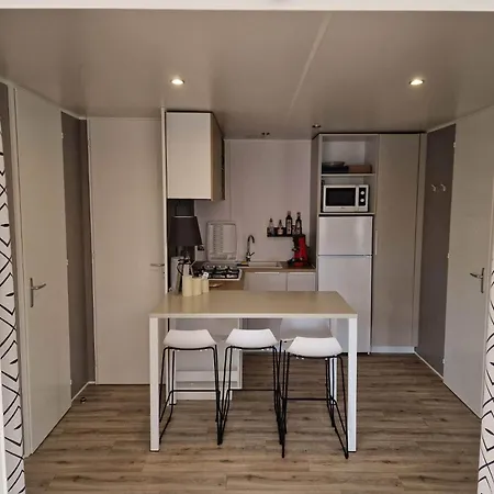 キャンプ場 Mobil Confort *